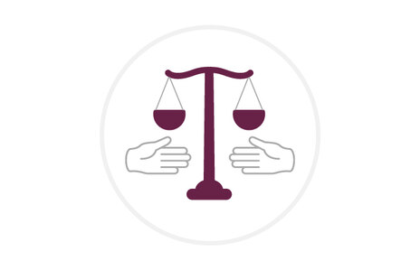 Icon: stilisierte Wage in dunklem Rot, links und rechts davon eine grau umrandete Hand, Symbol für Schiedsstellen