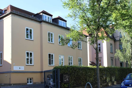 Blick auf das Verwaltungsgebäude des Staatsbetriebs Mess- und Eichwesen