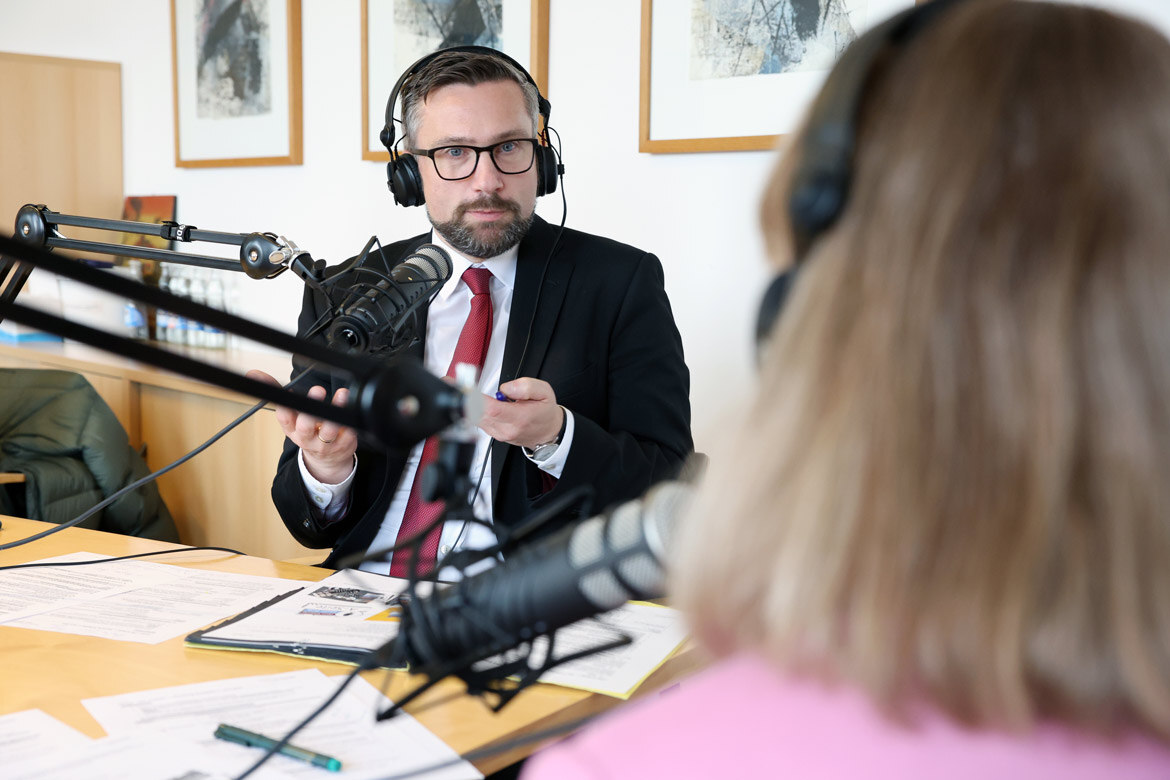 Martin Dulig während der Podcast-Aufzeichnung