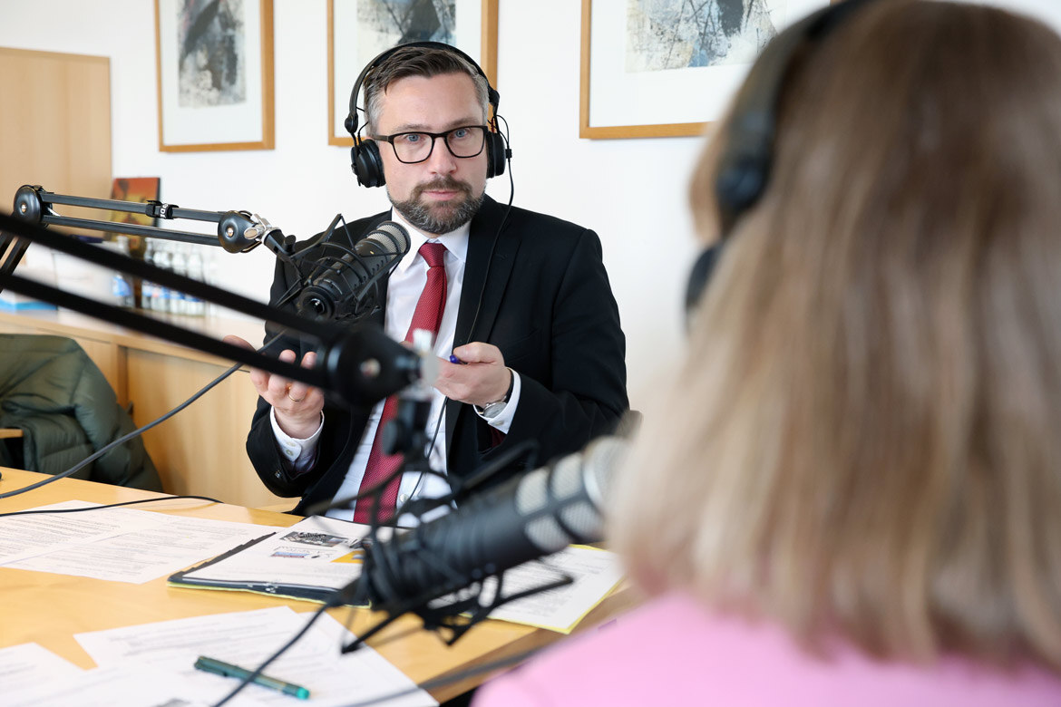 Martin Dulig während der Podcast-Aufzeichnung